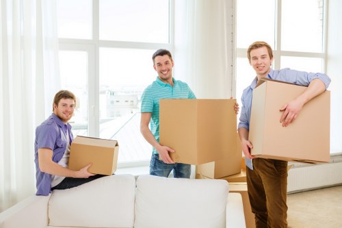Efficient loading of a moving truck by experts